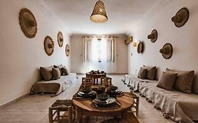 Central Majorelle Apartment